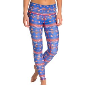 Teeki Choose Roses Guns n Roses Hot Pants Leggings Size Medium